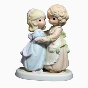 Precious Moments: "A Very Special Bond"